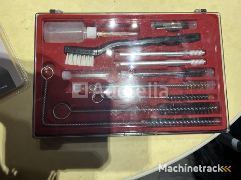 Airbrush cleaning set