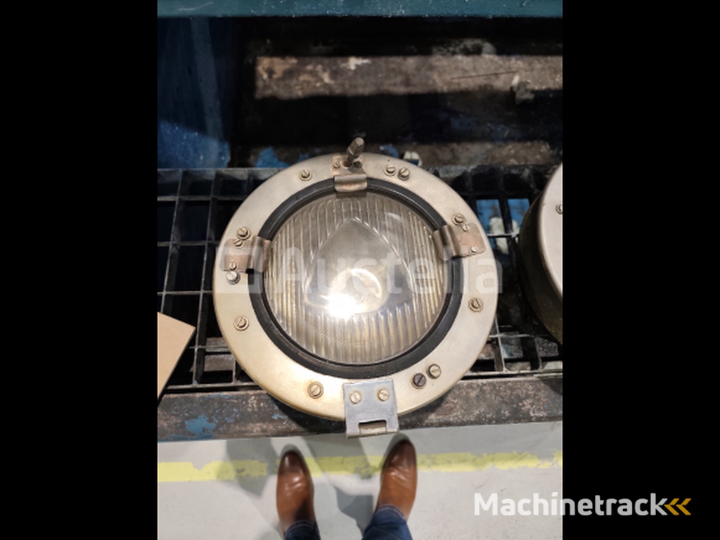1 SNCB locomotive headlight (RED)