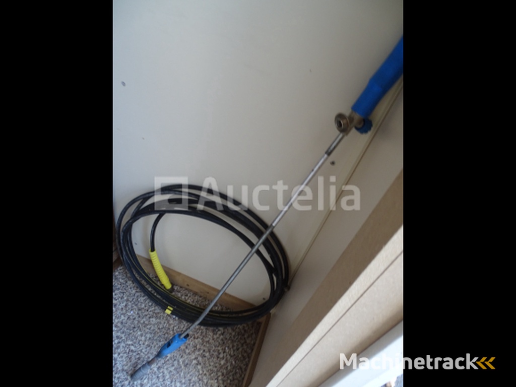 Inhoud van een doos (zie detail)