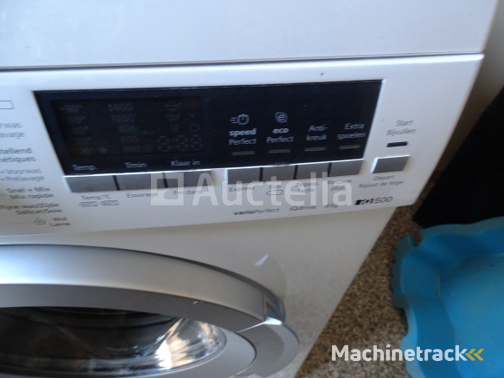 Inhoud van een doos (zie detail)