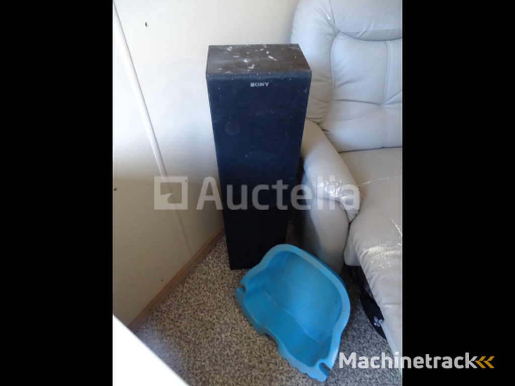 Inhoud van een doos (zie detail)