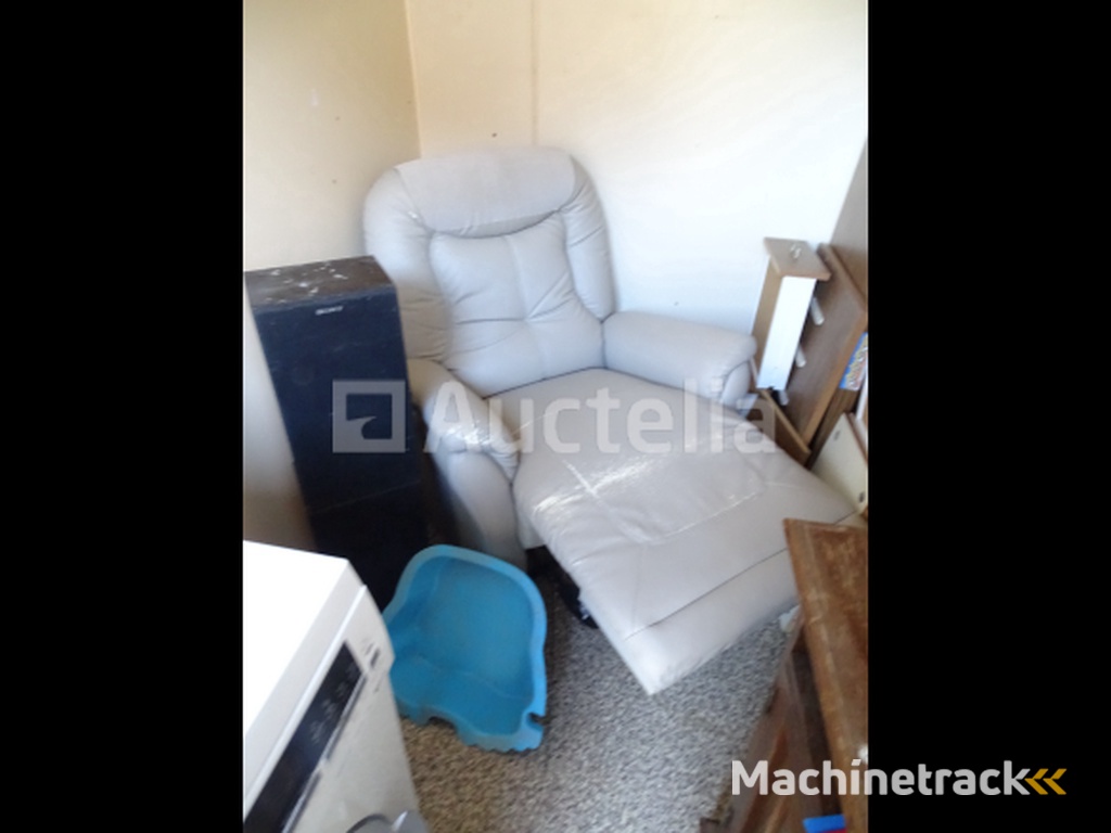 Inhoud van een doos (zie detail)