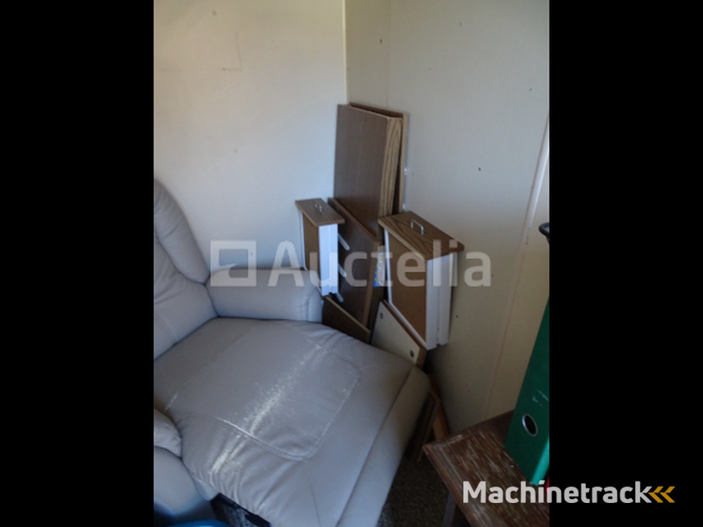 Inhoud van een doos (zie detail)