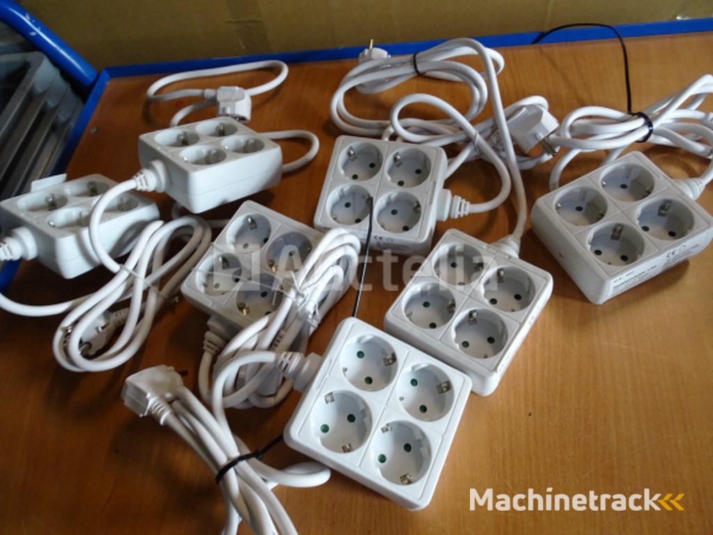 7 Blocks of 4 outlets