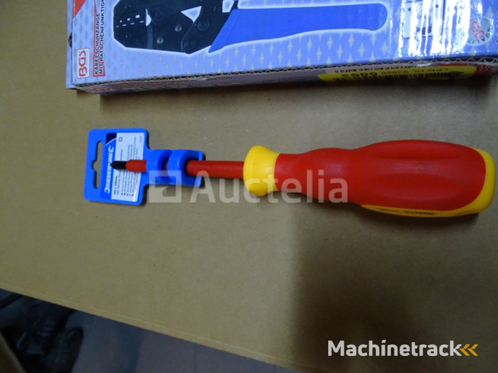 BGS 1419 Crimping Pliers, 2 PZ2 Cross Screwdrivers