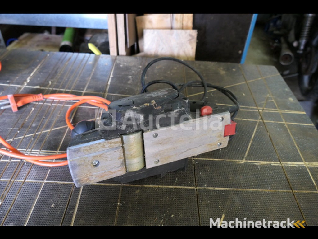 Portable Woodworking Machines (REF010586-005)