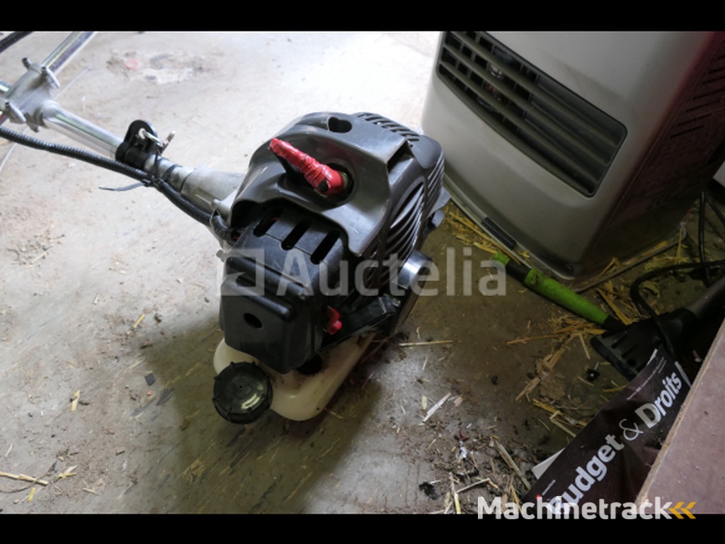 Power plus POWEG8011 petrol brush cutter (REF010586-019)