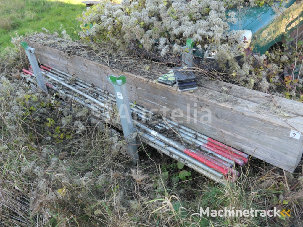 Altrad galvanised scaffolding elements