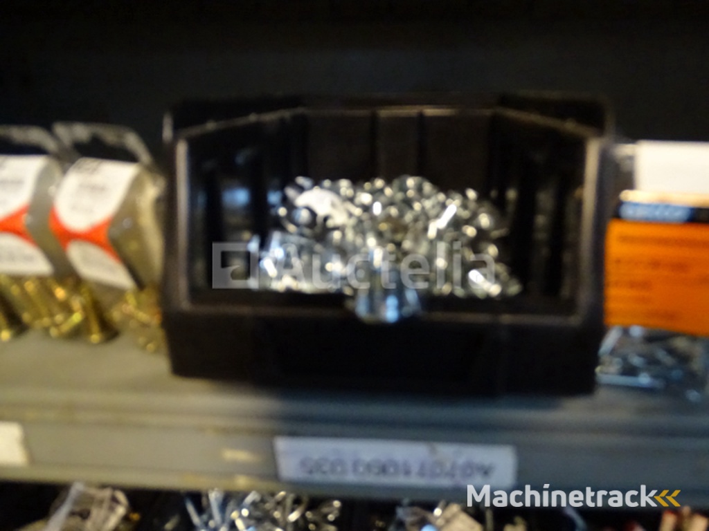 20,000 (+/-) Miscellaneous fasteners