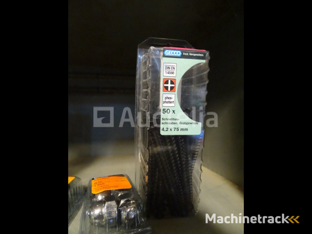 20,000 (+/-) Miscellaneous fasteners