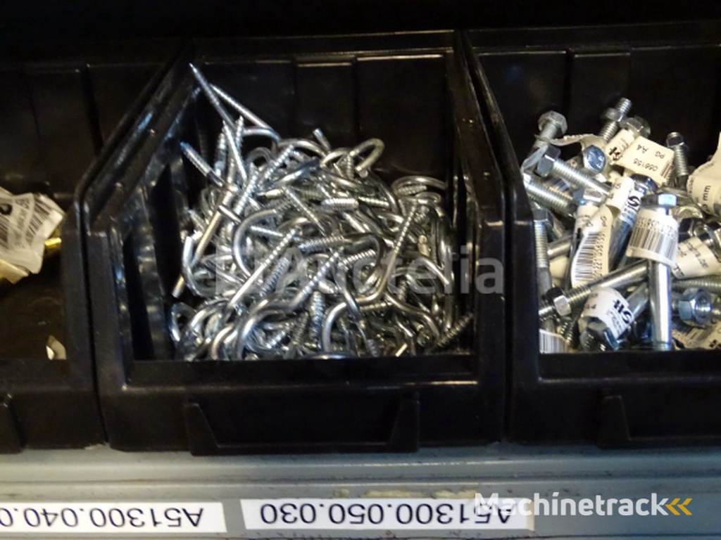 20,000 (+/-) Miscellaneous fasteners