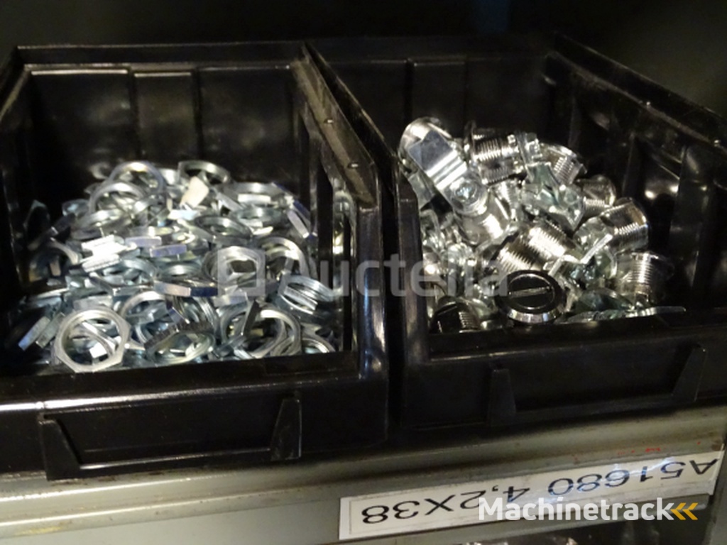 20,000 (+/-) Miscellaneous fasteners