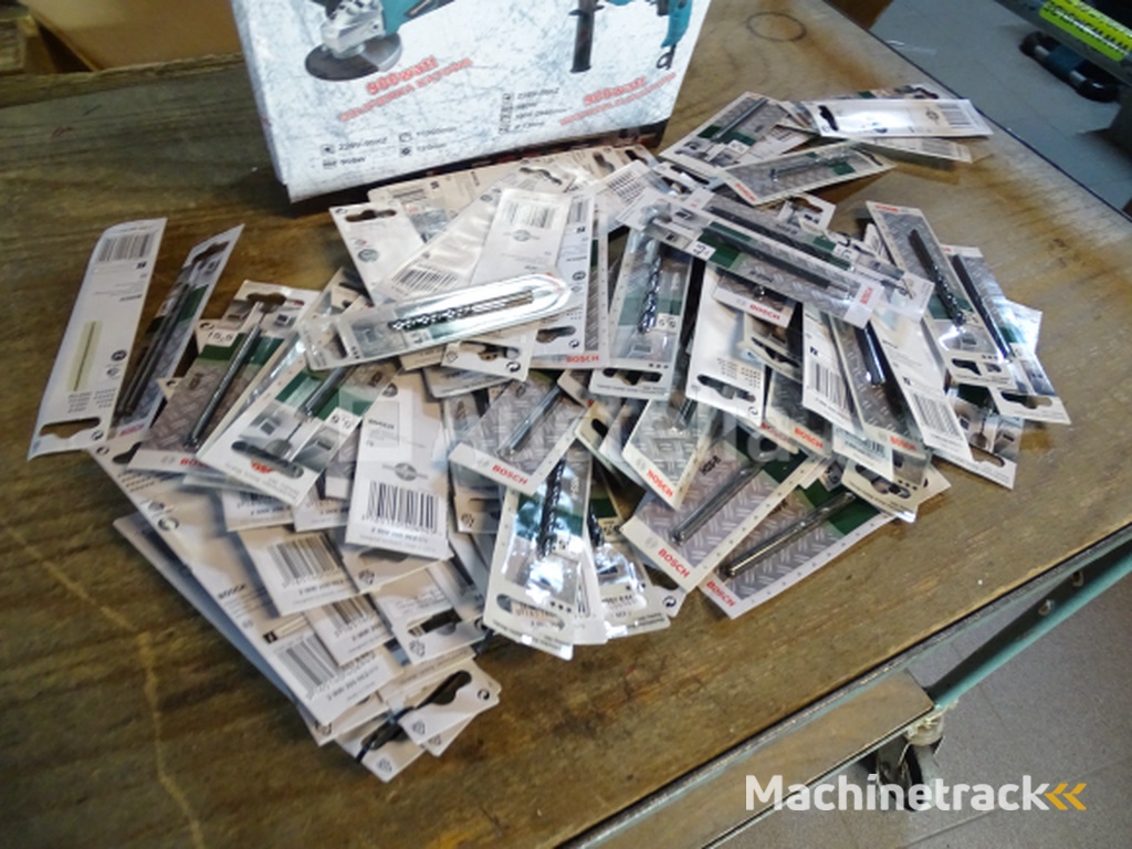 Drilling Rig, Grinding Machine CHAMPION CP-118 with 60 BOSCH Bits