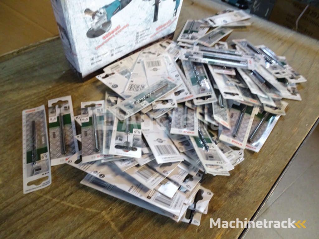 Drilling Rig, Grinding Machine CHAMPION CP-118 with 60 BOSCH Bits