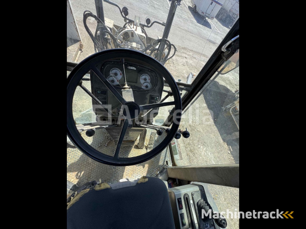 Vrachtwagens New Holland F106.6A