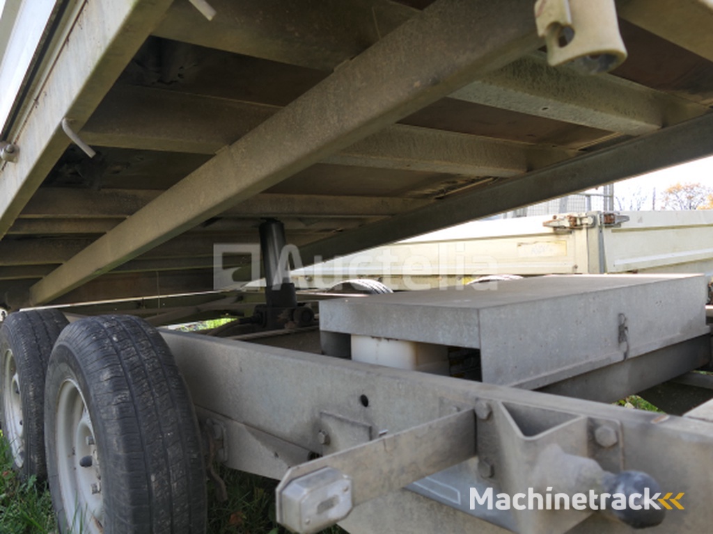 Saris C2700 dubbelassige buigende aanhangwagen (VIN:XLGC2CACKA0594877)