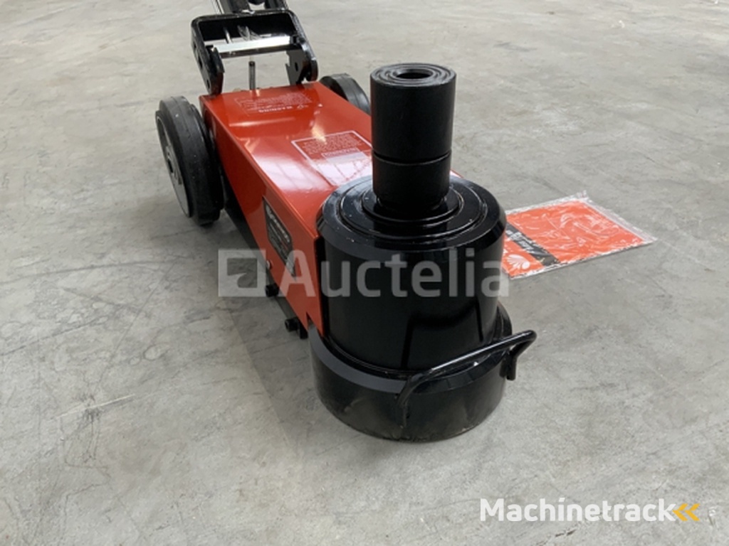 Daewoo 80T. DAHJ Garage krik