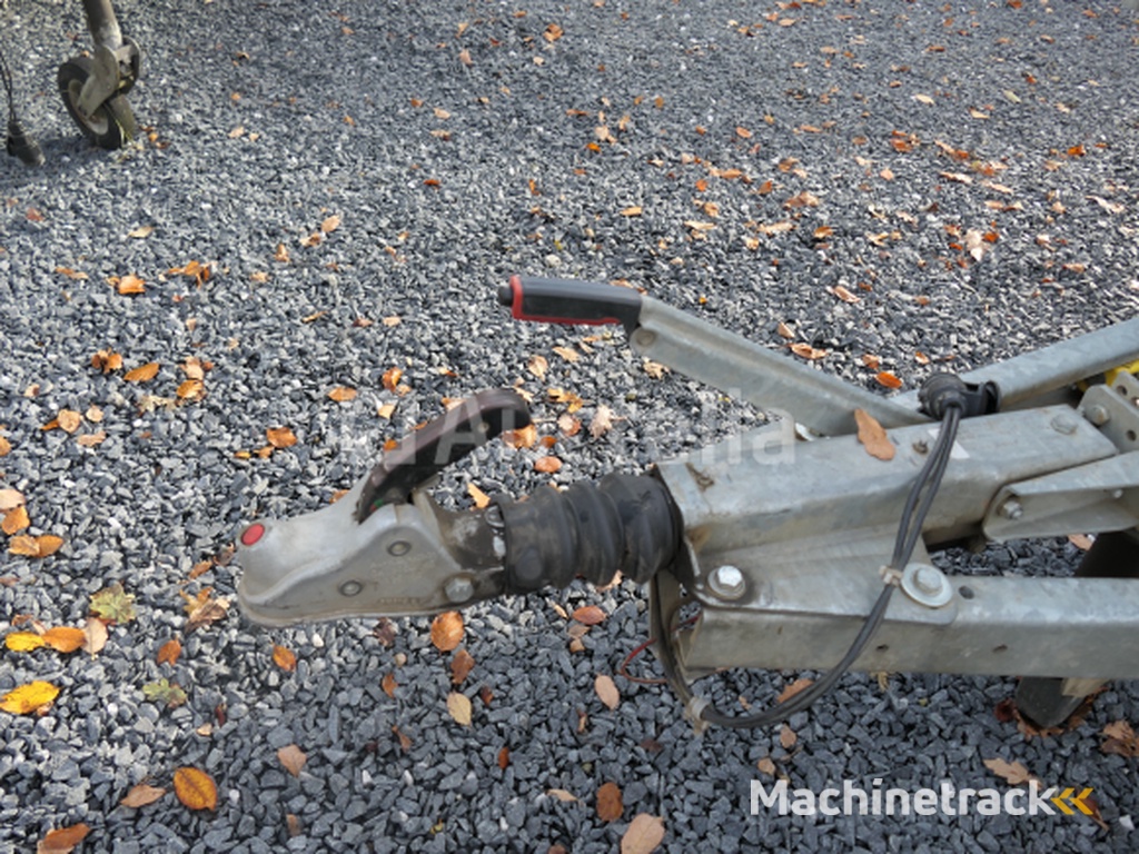 Eduard dubbelassige gaas aanhanger (VIN:YC3EDUARD21140824)