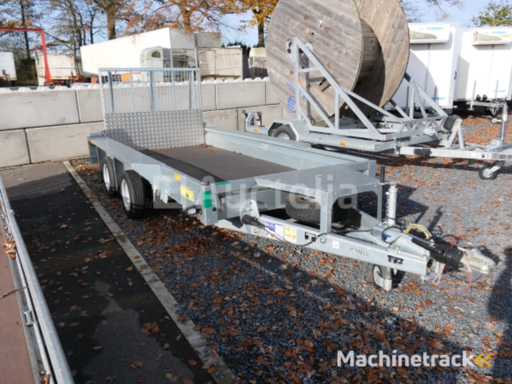 Dubbelassige aanhangwagen dragende machine met laadklep Ifor Williams 2Hb (VIN:SCKD00000N0805155)