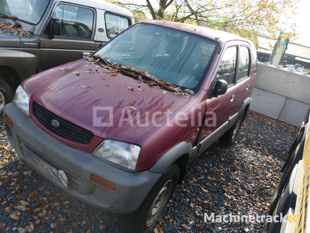 Daihatsu J100LG-GMDE Parts Car (VIN:JDAJ100G000508917)
