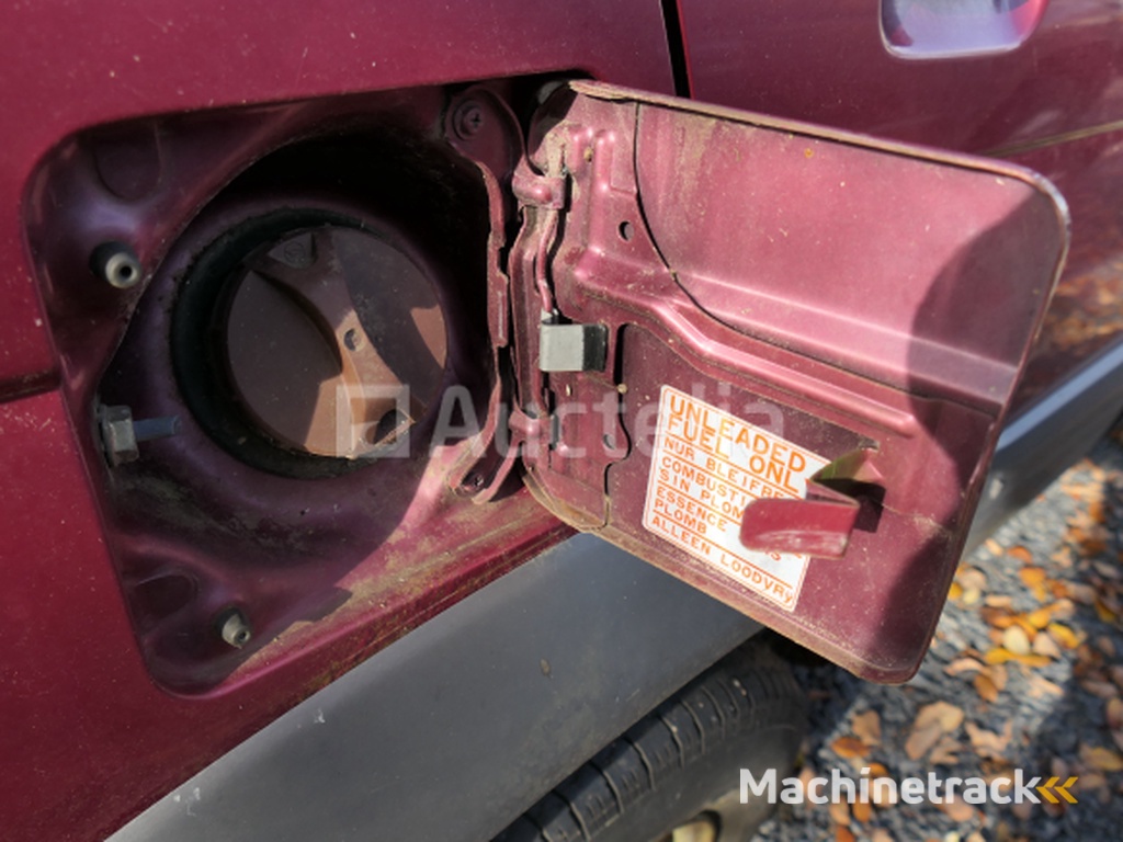 Daihatsu J100LG-GMDE Parts Car (VIN:JDAJ100G000508917)