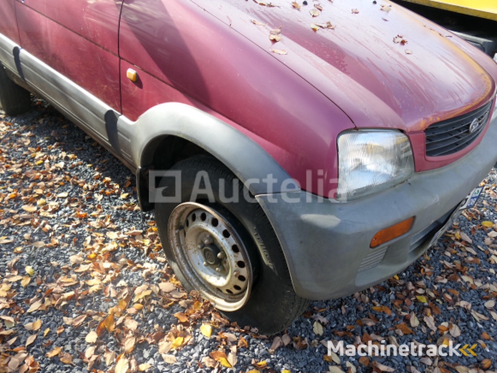 Daihatsu J100LG-GMDE Parts Car (VIN:JDAJ100G000508917)