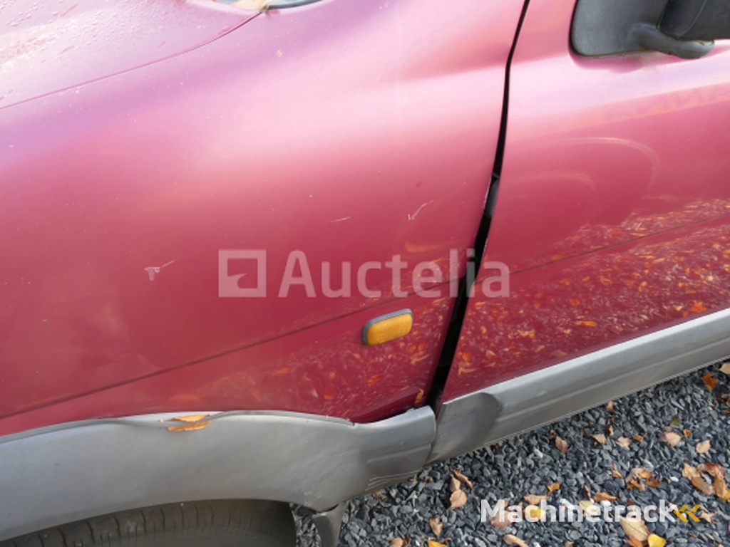 Daihatsu J100LG-GMDE Parts Car (VIN:JDAJ100G000508917)