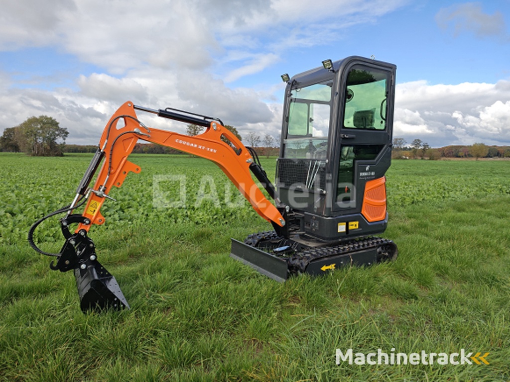 Cougar - 2025 - XT-18U - Minigraafmachine met Kubota motor D902