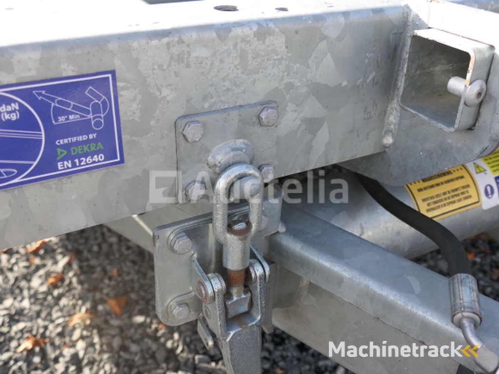 Ifor Williams 2HB CT35 dubbelassige aanhangwagen drager (VIN:SCKD00000N0792395)
