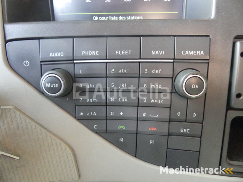 Volvo FM trekker (2016-713.949 km-VIN:YV2XZX0A3GB778254)