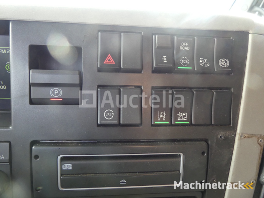 Volvo FM trekker (2016-713.949 km-VIN:YV2XZX0A3GB778254)