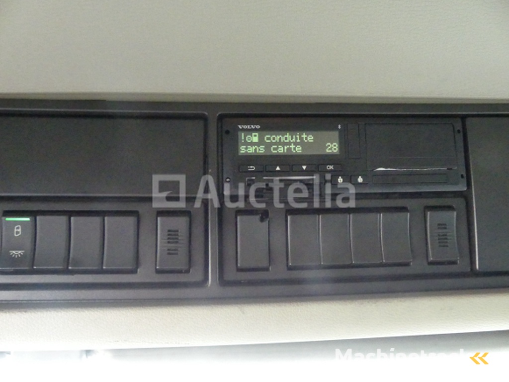 Volvo FM trekker (2016-713.949 km-VIN:YV2XZX0A3GB778254)