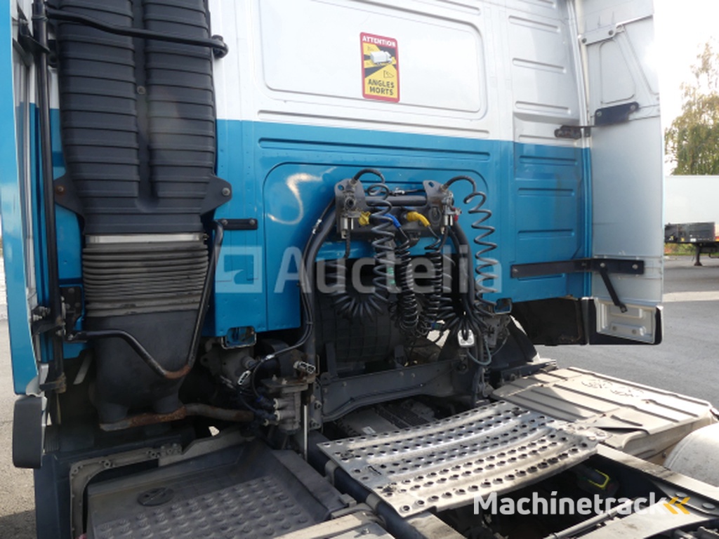 Volvo FM trekker (2016-713.949 km-VIN:YV2XZX0A3GB778254)