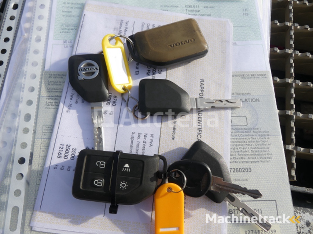 Volvo FM trekker (2016-713.949 km-VIN:YV2XZX0A3GB778254)