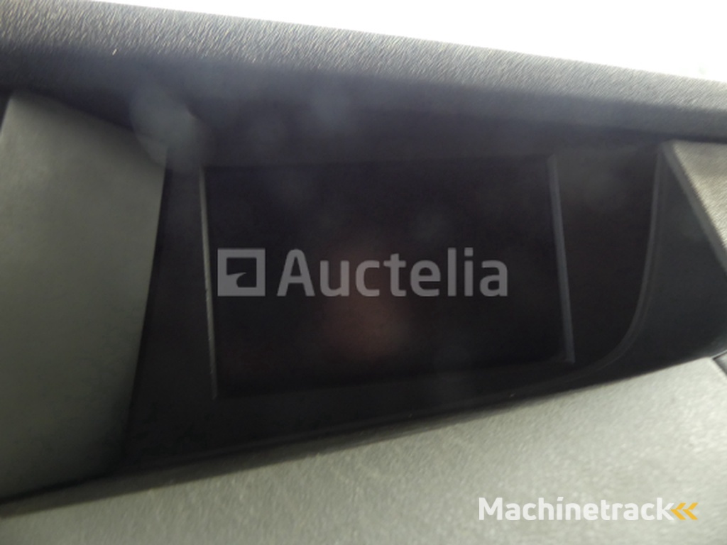 Volvo FH trekker (2016-704.996 km-VIN: YV2RT40D2GB769077)