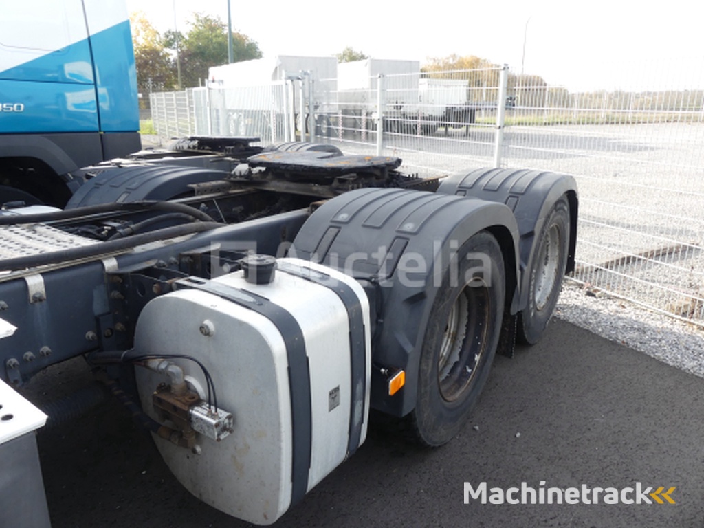 Volvo FH trekker (2016-704.996 km-VIN: YV2RT40D2GB769077)