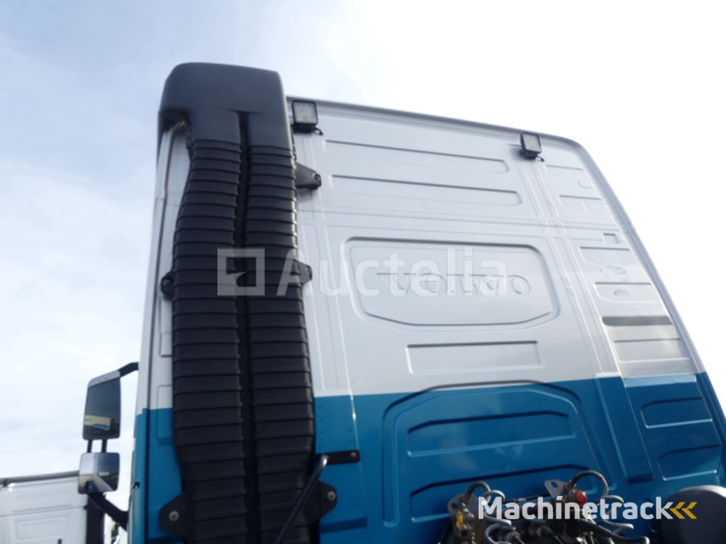 Volvo FH trekker (2016-704.996 km-VIN: YV2RT40D2GB769077)