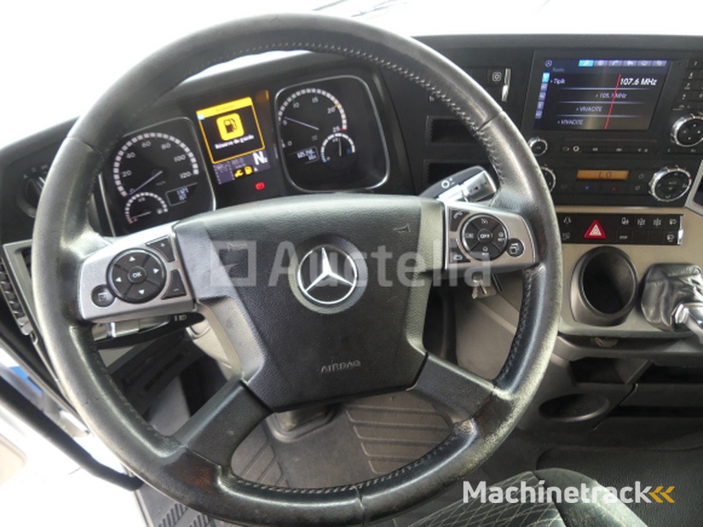 Mercedes-Benz Actros trekker (2015-605.348 km-VIN:WDB9634031L971632)
