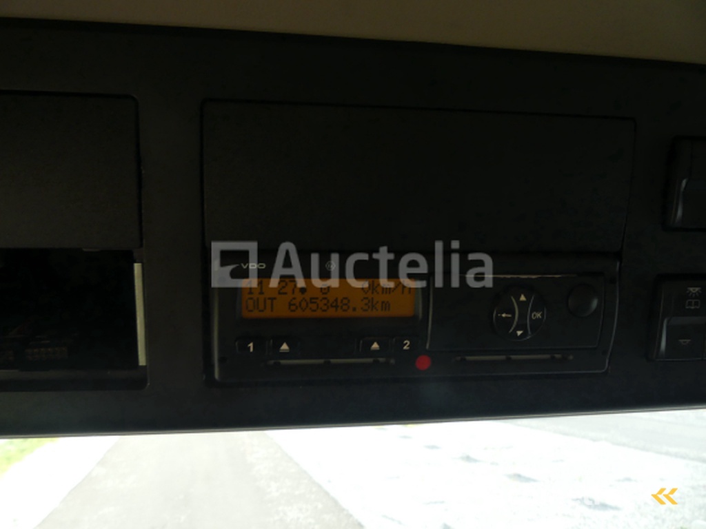 Mercedes-Benz Actros trekker (2015-605.348 km-VIN:WDB9634031L971632)