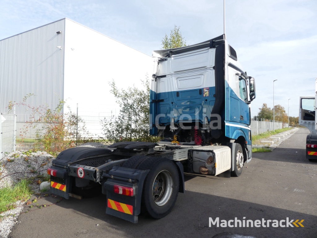 Mercedes-Benz Actros trekker (2017-690.339 km-VIN:WDB96340310141358)