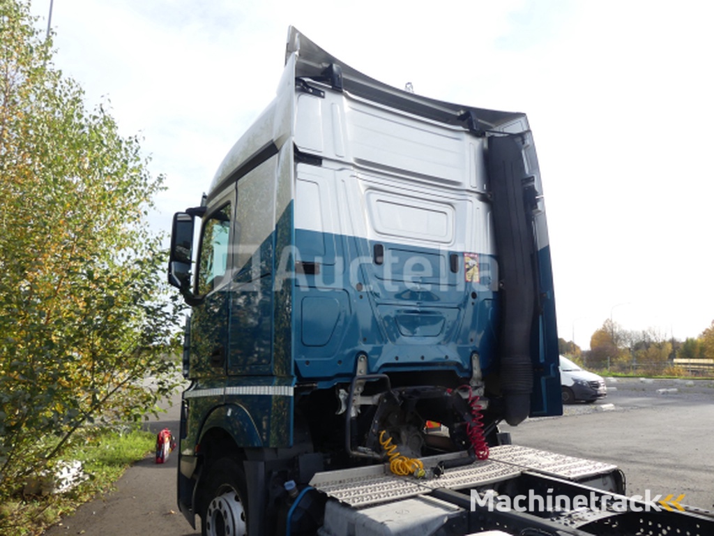 Mercedes-Benz Actros trekker (2017-690.339 km-VIN:WDB96340310141358)
