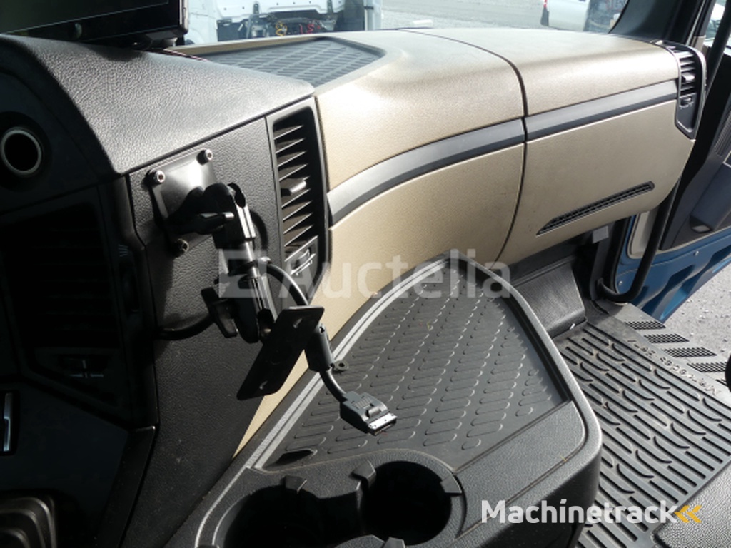 Mercedes-Benz Actros trekker (2017-690.339 km-VIN:WDB96340310141358)