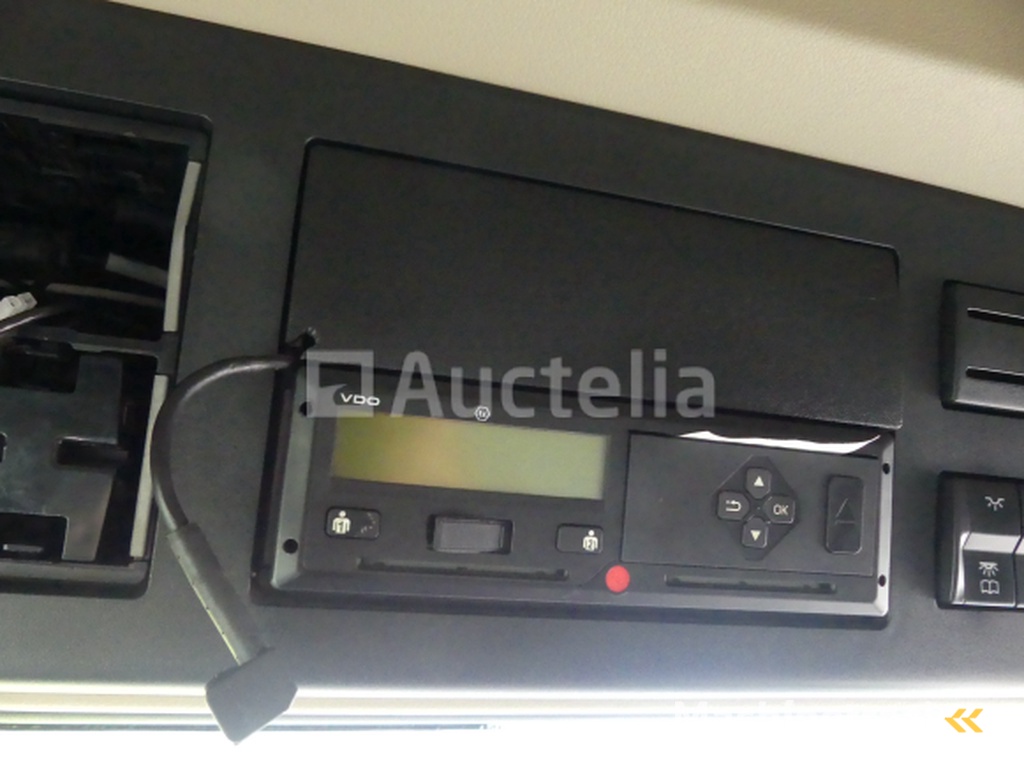 Mercedes-Benz Actros trekker (2017-690.339 km-VIN:WDB96340310141358)