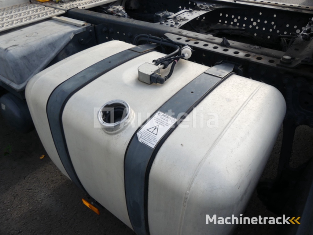 Mercedes-Benz Actros trekker (2017-690.339 km-VIN:WDB96340310141358)