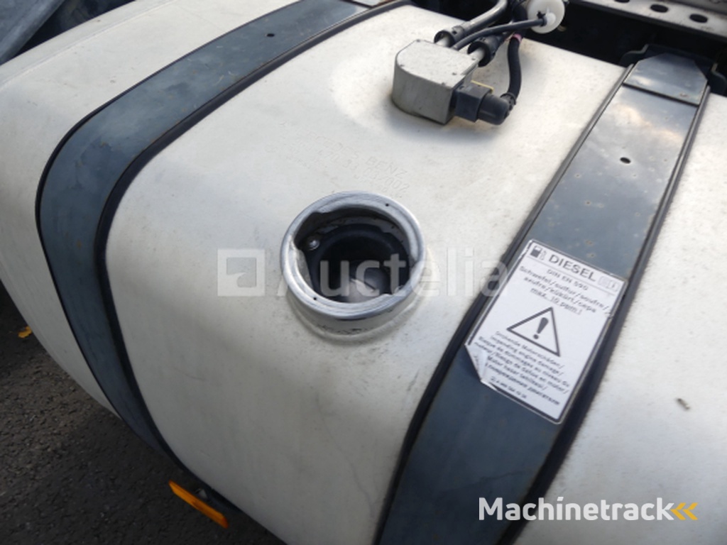 Mercedes-Benz Actros trekker (2017-690.339 km-VIN:WDB96340310141358)