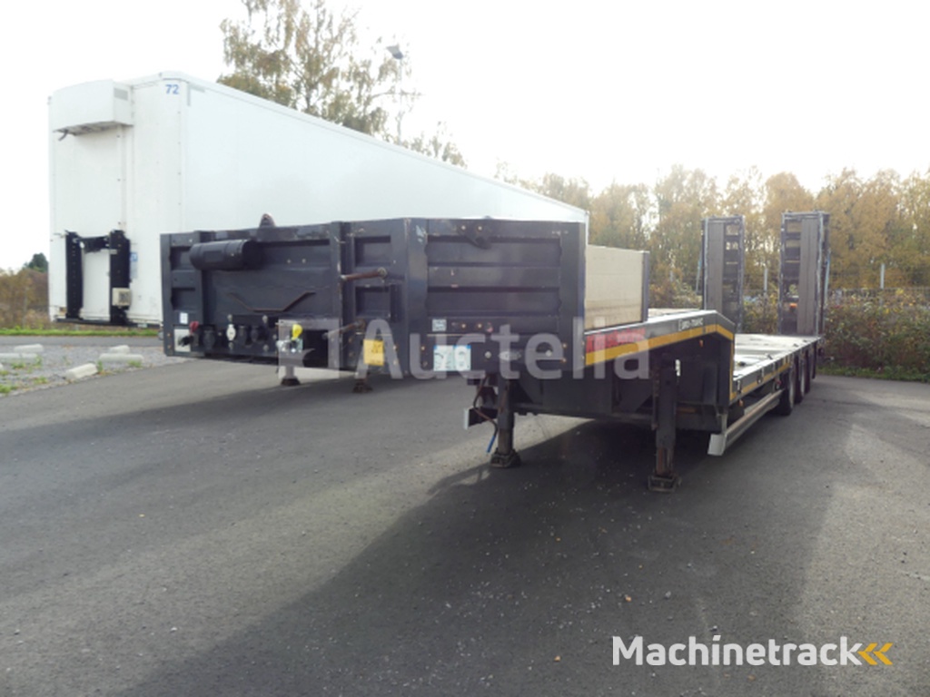 Kassbohrer Lowbed Trailer (2018-VIN:WKVDAS00300088494)