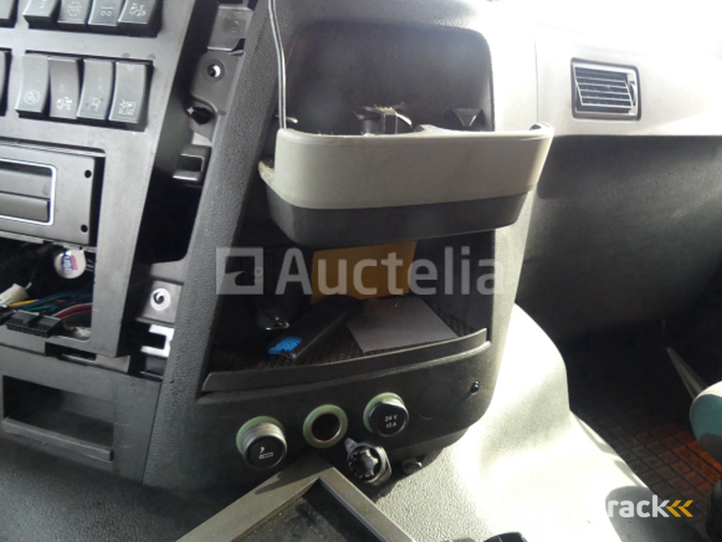 Volvo FM Curb Truck (2016-561.954 km-VIN:YV2X922C5GA795659)