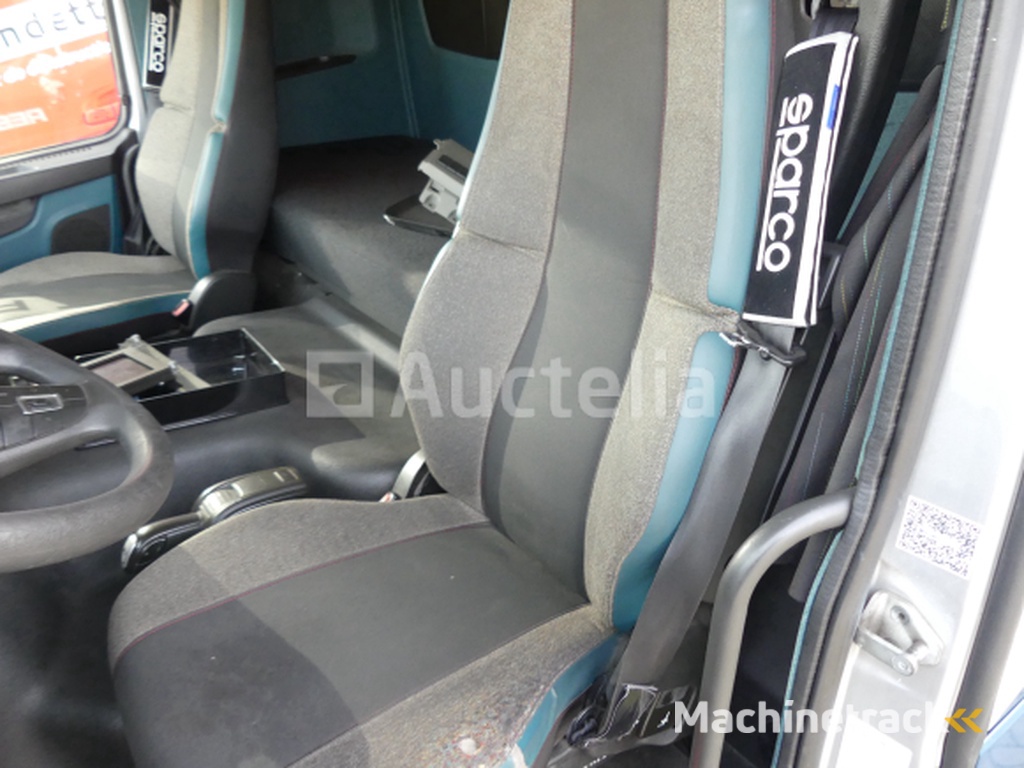 Volvo FM Curb Truck (2016-561.954 km-VIN:YV2X922C5GA795659)