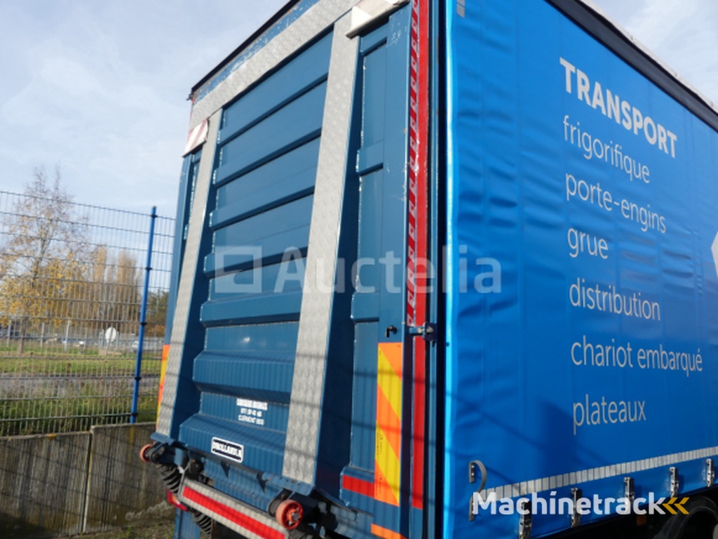 Volvo FM Curb Truck (2016-561.954 km-VIN:YV2X922C5GA795659)