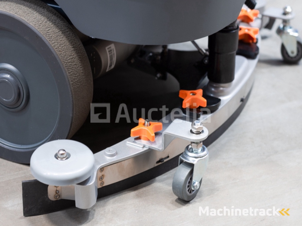 Daewoo DAFR70  zit-schrobmachine